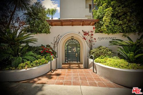 apt-301-15500 W Sunset Blvd, Pacific Palisades, CA, 90272-3529 | Card Image