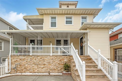 149 W Market St, Long Beach, NY, 11561-1918 | Card Image