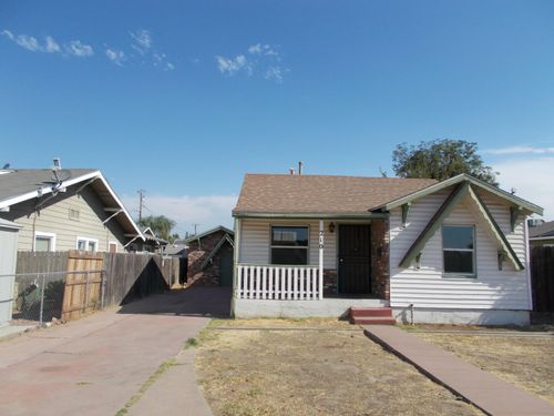 210 E Bush St, Lemoore, CA, 93245 | Card Image