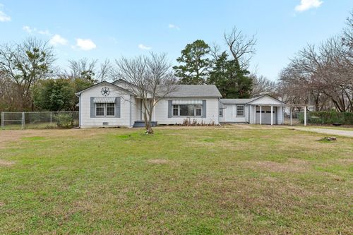 702 W Bells Blvd, Bells, TX, 75414-3585 | Card Image