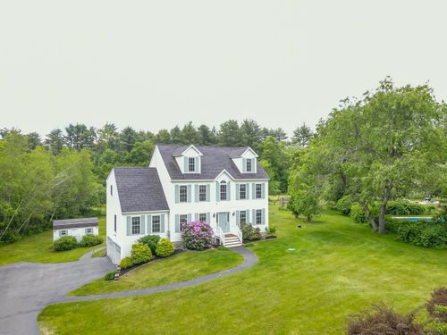 23 Amesbury Road, Newton, NH, 03858 | Card Image