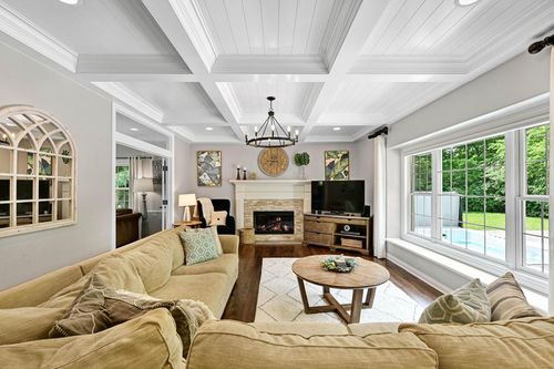 13530 W Edgewood Court, New Berlin, WI, 53151 | Card Image