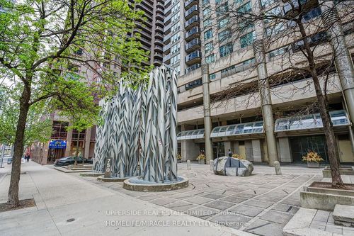 2705-750 Bay St, Toronto, ON, M5G1N6 | Card Image