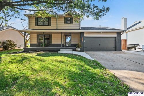1212 Cedarwoods Dr, Papillion, NE, 68046-4729 | Card Image