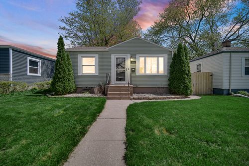 133 N Delaware St, Hobart, IN, 46342 | Card Image