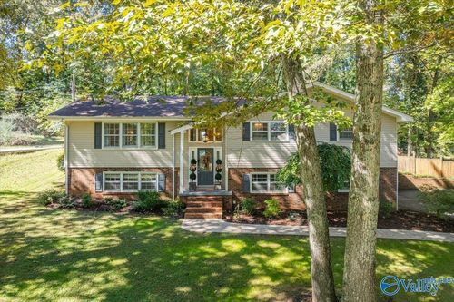 1810 Becky Lane, Scottsboro, AL, 35769 | Card Image