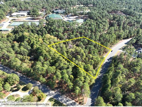 210 Meyer Farm Dr, Pinehurst, NC, 28374-8872 | Card Image