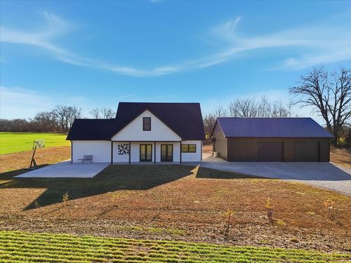 6595 E Low Crossings Rd, HALLSVILLE, MO, 65255-7201 | Card Image