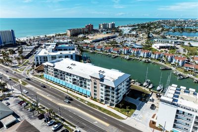 200 - 300 150 Th Avenue, Condo with 3 bedrooms, 2 bathrooms and null parking in Madeira Beach FL | Image 1