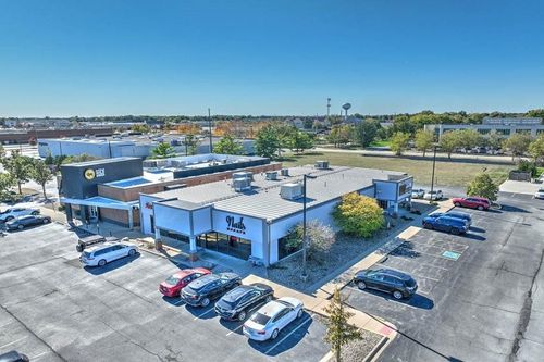 849 S Route 51, Forsyth, IL, 62535-8807 | Card Image