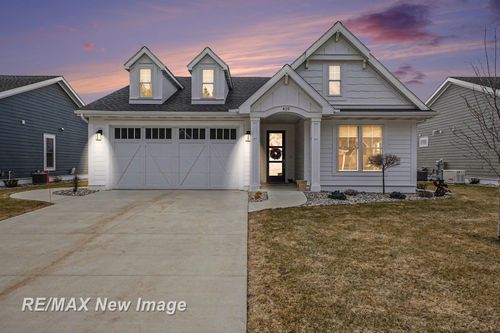 419 Copper Leaf Ct, Midland, MI, 48642-8121 | Card Image