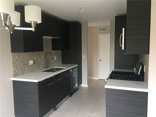 g8-700 W La Veta Ave, Orange, CA, 92868-4132 | Card Image