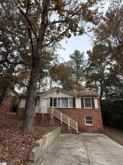 1825 Woodsboro Dr, Columbia, SC, 29210-6141 | Card Image