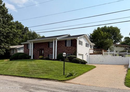 7715 Windsong Rd, Powell, TN, 37849-3546 | Card Image