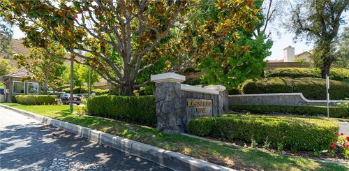 25-5847 Rockinghorse, Irvine, CA, 92602 | Card Image