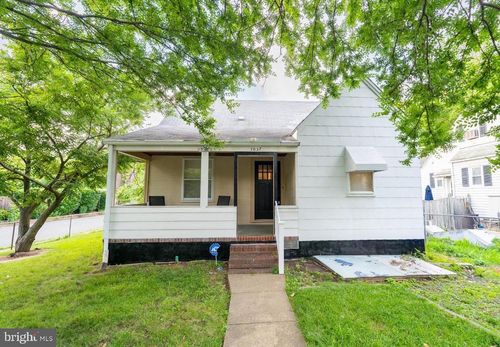 1037 16th St S, ARLINGTON, VA, 22202-1621 | Card Image