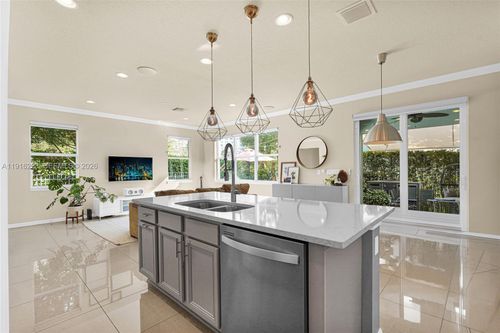 3936 Mahogany Ln, Hollywood, FL, 33021-2466 | Card Image