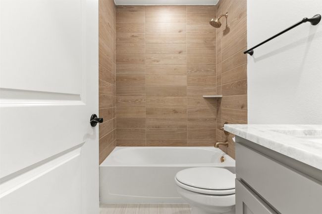 023-12516AudubonTrail-Rowlett-TX-75089-Bathroom2.jpg-SMALL | Image 23