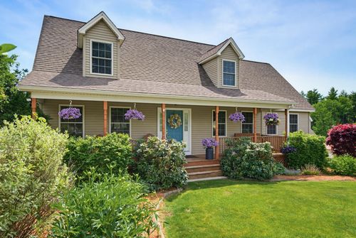 50 Range Rd, Pittsfield, NH, 03263-3001 | Card Image