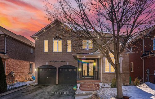 10 Sugarcane Ave, Brampton, ON, L6R3C8 | Card Image