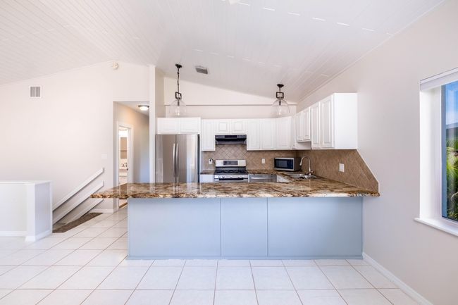 Kitchen | Image 9
