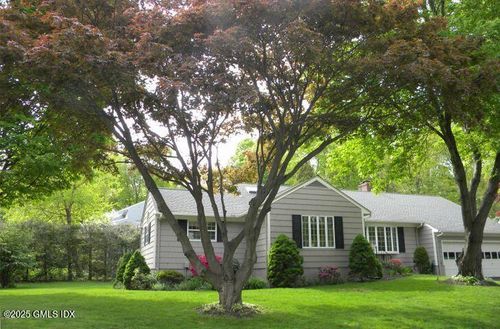 40 Long Meadow Rd, Riverside, CT, 06878-1104 | Card Image