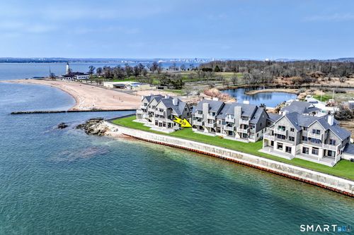 39-2 Old Town Hwy, East Haven, CT, 06512-4554 | Card Image