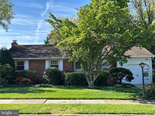 3527 Ridgeway Rd, HARRISBURG, PA, 17109-1125 | Card Image