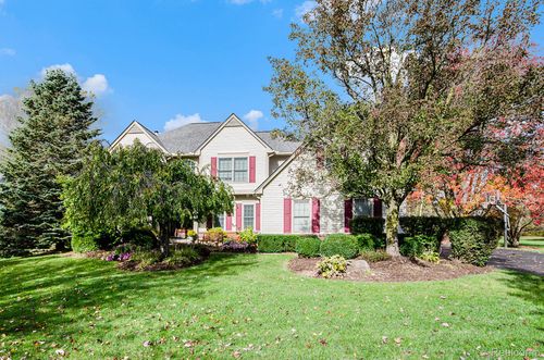 3232 Hanover Dr, Milford, MI, 48380-3235 | Card Image