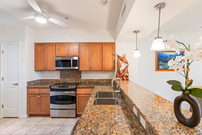 E104 - 18 Upena Ln, Condo with 2 bedrooms, 2 bathrooms and null parking in Kihei HI | Image 8