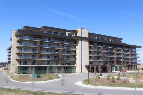 518-102 Scenic Dr N, Lethbridge, AB, T1H5L9 | Card Image