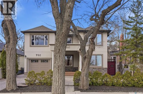 702 Queen St, Saskatoon, SK, S7K0M9 | Card Image