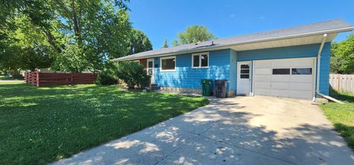 601 N Bruce St, Marshall, MN, 56258-1531 | Card Image