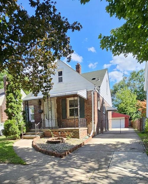 18308 Hanna St, Melvindale, MI, 48122-1425 | Card Image