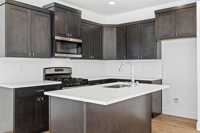 1140 S Underwood Pl, Home with 0 bedrooms, 0 bathrooms and null parking in Kennewick WA | Image 9