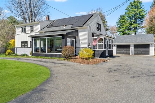 105 Plain St, Easthampton, MA, 01027-2566 | Card Image