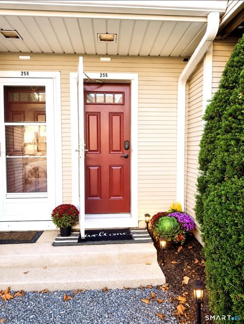 255-255 Willow Spgs, New Milford, CT, 06776 | Card Image