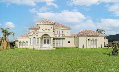 908-932 S Cesar Chavez Rd, Edinburg, TX, 78542-4202 | Card Image