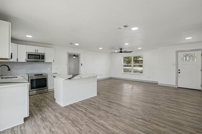112 Gordon Dr, House other with 4 bedrooms, 2 bathrooms and null parking in Azle TX | Image 8