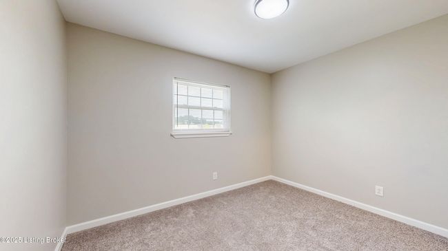 106 Middletown Sq, Condo with 2 bedrooms, 1 bathrooms and null parking in Louisville KY | Image 19