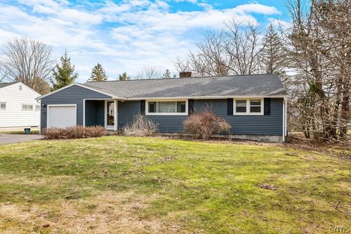 214 Palmer Dr, Fayetteville, NY, 13066-1245 | Card Image