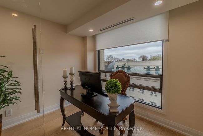 608 - 447 Walmer Rd, Condo with 3 bedrooms, 4 bathrooms and 2 parking in York ON | Image 25