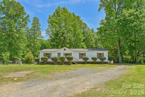717 Rock Castle Dr, York, SC, 29745-1666 | Card Image