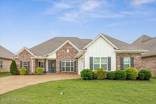 2868 Liam Ln, Nesbit, MS, 38651-2511 | Card Image