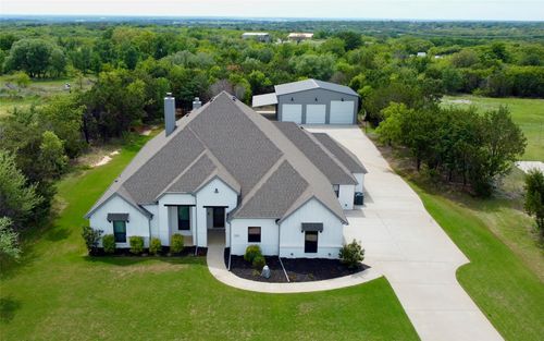 1016 Forest Glen Rd, Weatherford, TX, 76087-2170 | Card Image