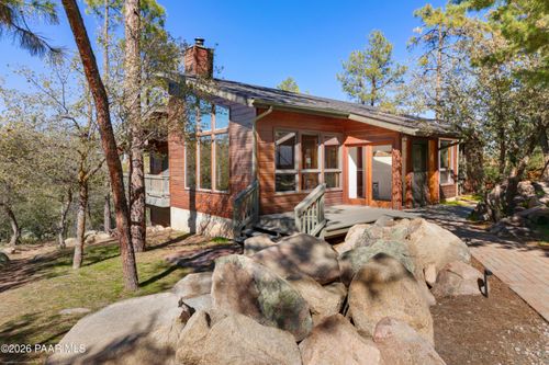 2255 W Pine Dr, Prescott, AZ, 86305-7521 | Card Image