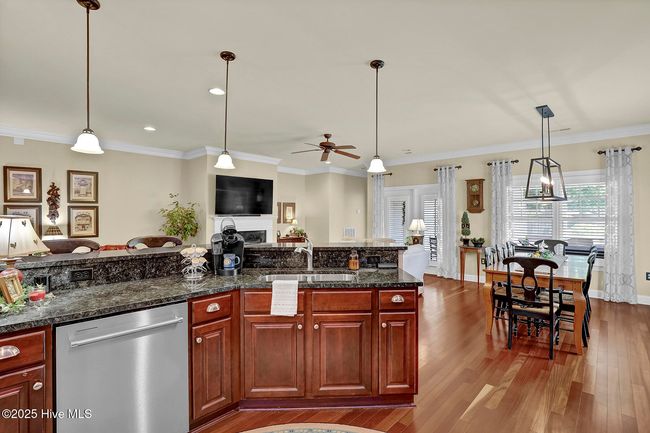 218 Silver Creek Loop, House other with 3 bedrooms, 3 bathrooms and 2 parking in Sneads Ferry NC | Image 11