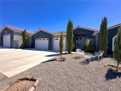 3301 Rodeo Avenue, House other with 3 bedrooms, 2 bathrooms and null parking in Pahrump NV | Image 2