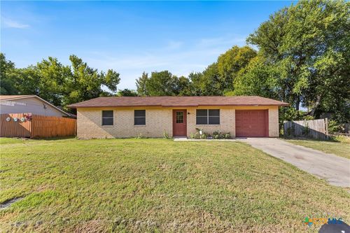 104 E Arlo Rd, Harker Heights, TX, 76548-1226 | Card Image