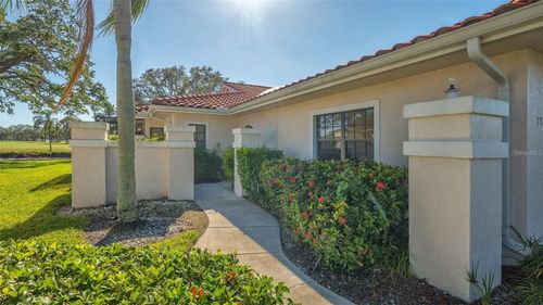 7320 Golf Pointe Cir, SARASOTA, FL, 34243-3609 | Card Image